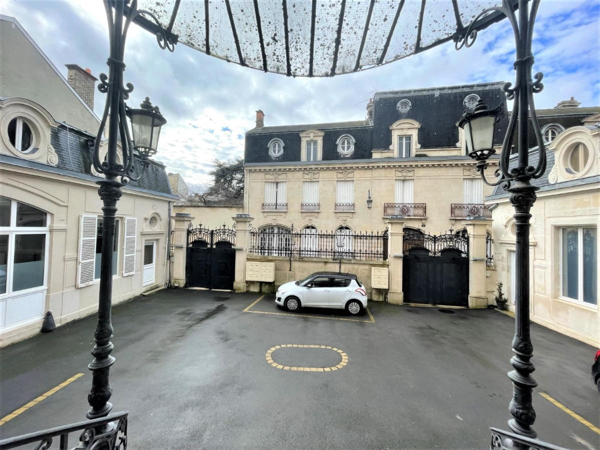 Aux Clefs Des Sacres - Dans Un Hotel Particulier Situe Rue Du Marc - Reims - Hyper Centre Forum Mairie Boulingrin Luaran gambar