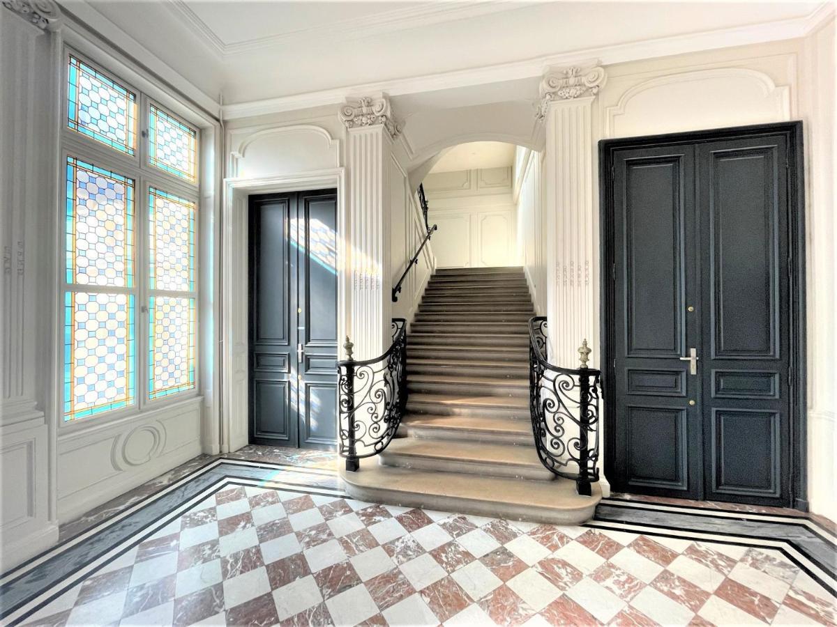 Aux Clefs Des Sacres - Dans Un Hotel Particulier Situe Rue Du Marc - Reims - Hyper Centre Forum Mairie Boulingrin Luaran gambar