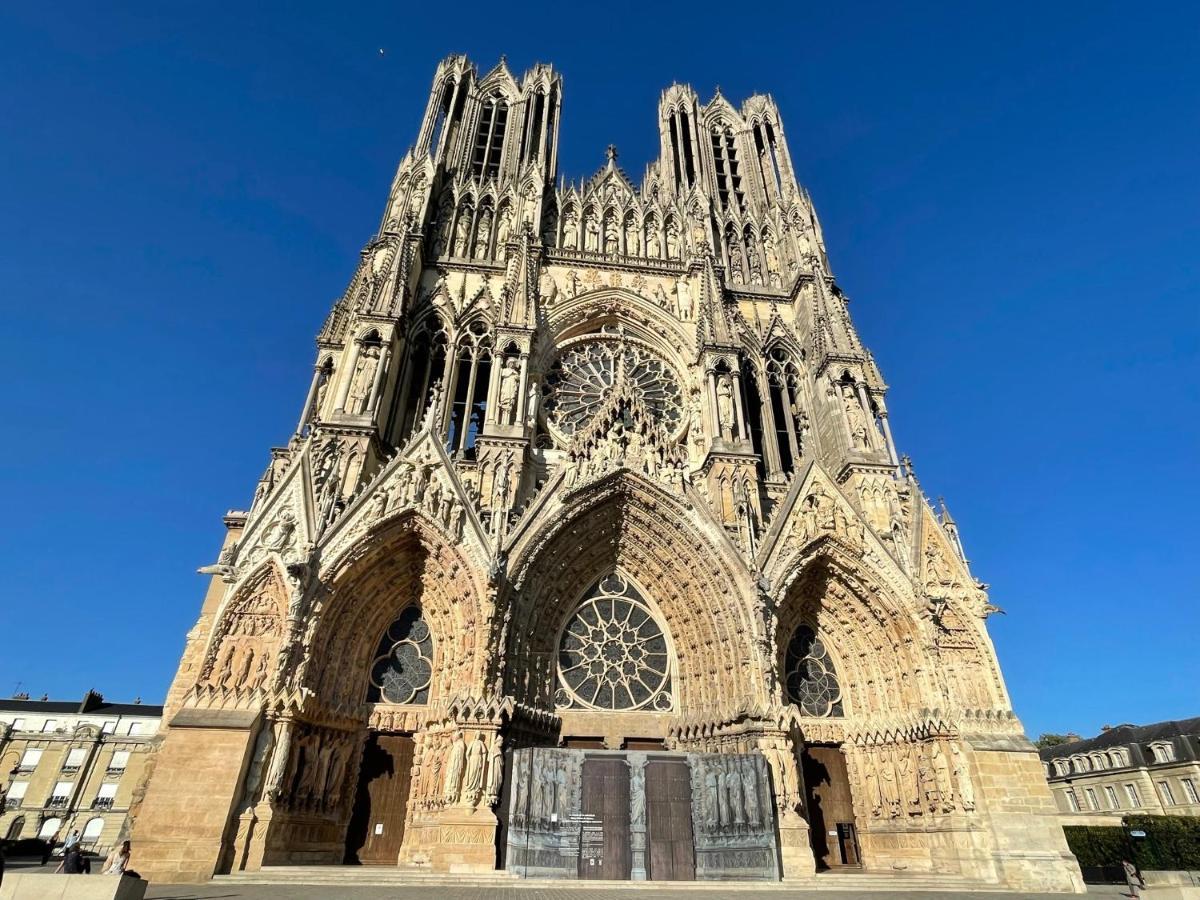 Aux Clefs Des Sacres - Dans Un Hotel Particulier Situe Rue Du Marc - Reims - Hyper Centre Forum Mairie Boulingrin Luaran gambar