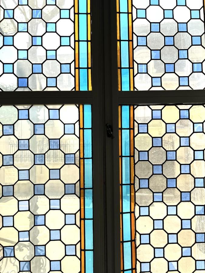Aux Clefs Des Sacres - Dans Un Hotel Particulier Situe Rue Du Marc - Reims - Hyper Centre Forum Mairie Boulingrin Luaran gambar